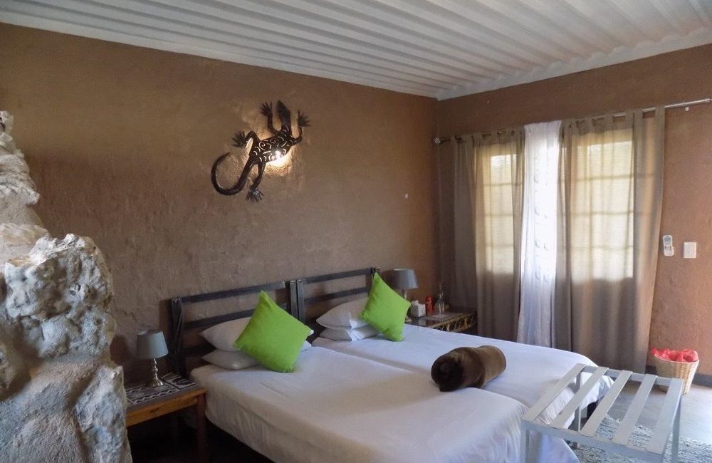 Eldorado Guest House & Camping Okaukuejo Dış mekan fotoğraf
